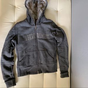 COPY - Abercrombie Grey faux fur lined hoodie sweatshirt lg